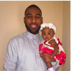 Meet your Posher, Carlos raphel